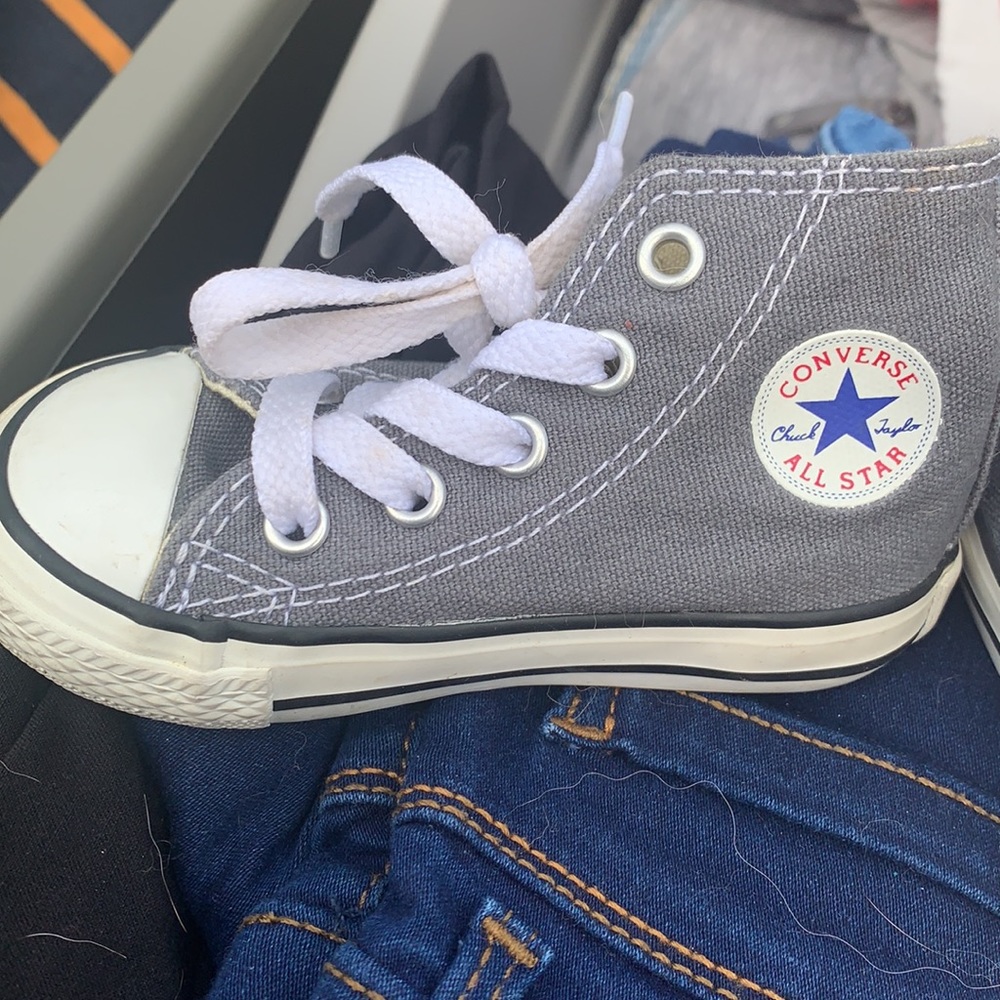 Infant/Toddler size 5 Converse! - Picture 2 of 4